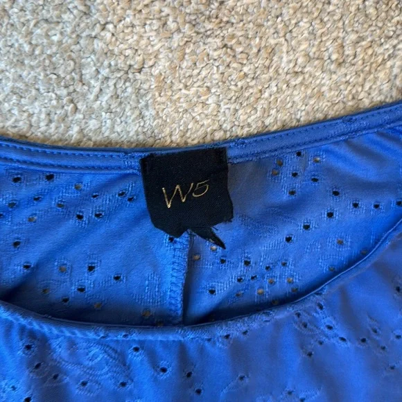 W5 Delph Blue Lace Eyelet Blouse Short Tied Sleeves Women Size Medium - Picture 2 of 7